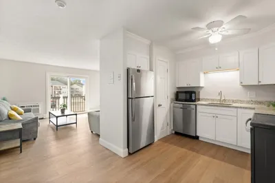 6 Chapel Hill Dr #9