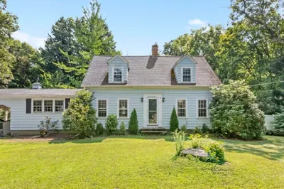 161 Lincoln St 1