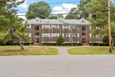 40 Edgelawn Ave #3 1