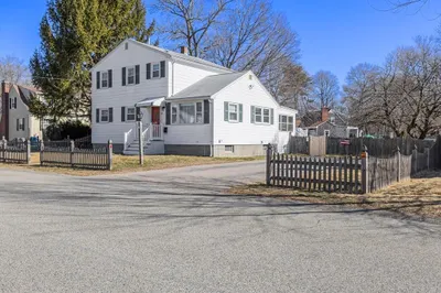 60 Durbeck Rd 1