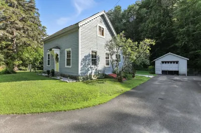 76 Hampden St 1
