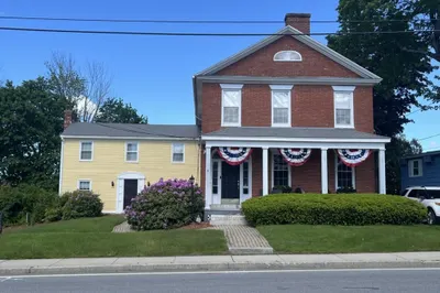 8-10 Pleasant Street 1