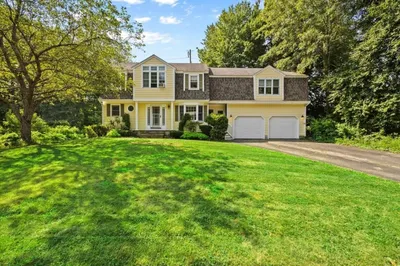 1 Nobscot Brook Ln 1
