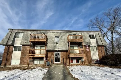 4 Hazelwood Ave #2