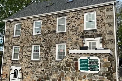 10 Main St #2 1