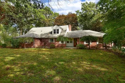 757 Shaker Rd