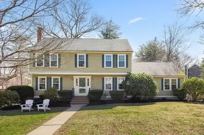 14 Middlebury Ln 1