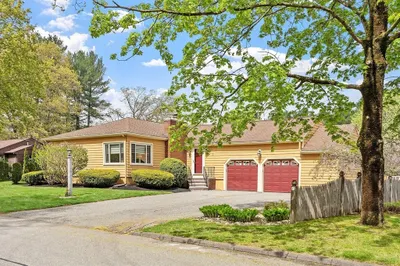 3 Fairmeadow Road