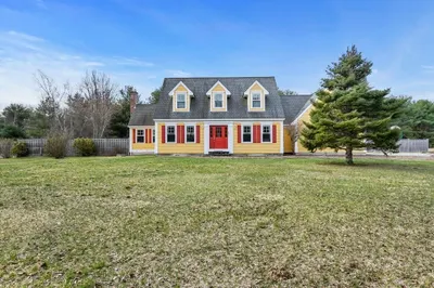 186 Crosswinds Drive 1