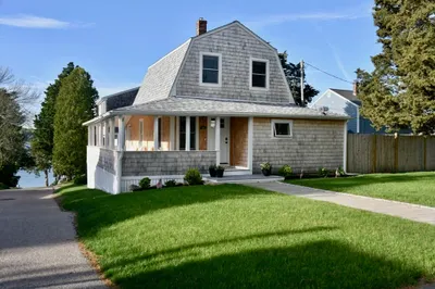 11 Drew Avenue 1