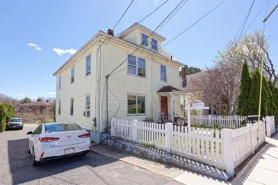 344 Main St