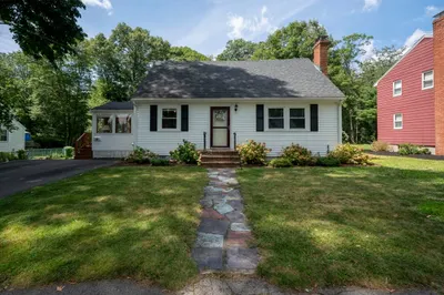 28 Sherrick Ave 1