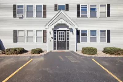 6 Warsaw Ave #2 1