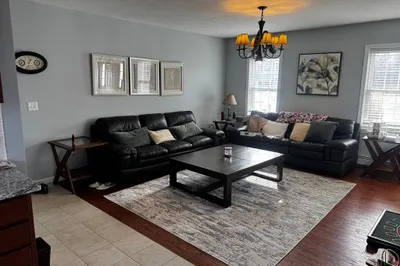 1 Saddlebrook Rd 1