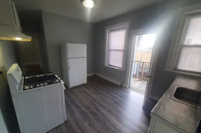 72 Walnut Park #7