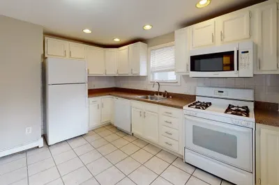 22-24 Kelley Court #24