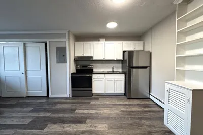 625 Main Street #5