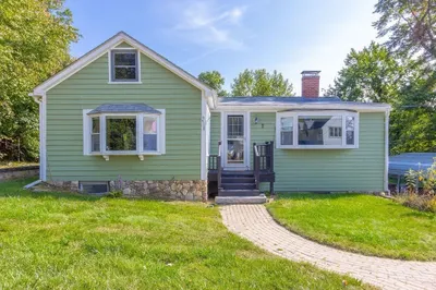 7 Cedar Rd 1