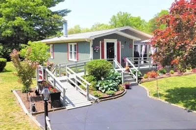 31 Milton Ln 1