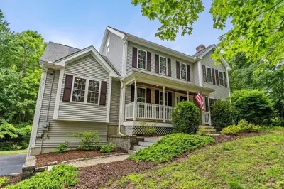 13 Oak Hill Rd