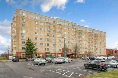 1 Cityview Lane #211