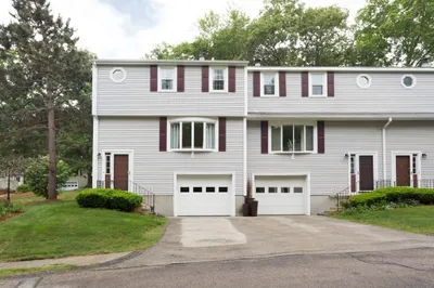 47 Lexington Rd #47