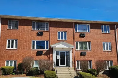109 Warren Street #11