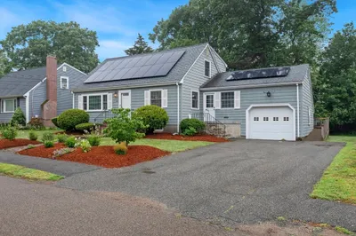 22 Walsh Ave