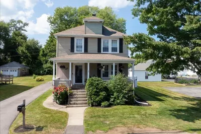 1 Richmond Ave 1
