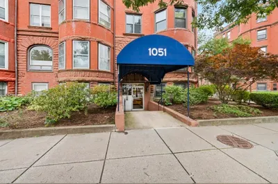1051 Beacon St #1 1