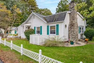65 Oak Hill Road