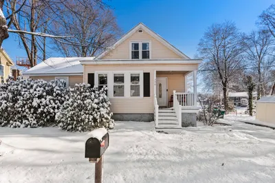 156 Dean St 1