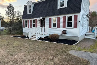 12 Morway Dr
