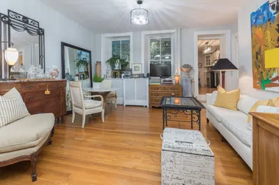 12 Walnut St #1