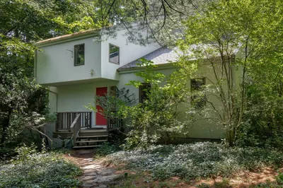 10 Farm St