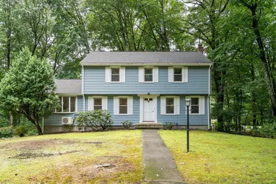 32 Dewey Rd 1