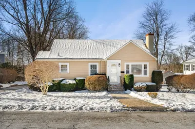 5 Hillcrest Rd