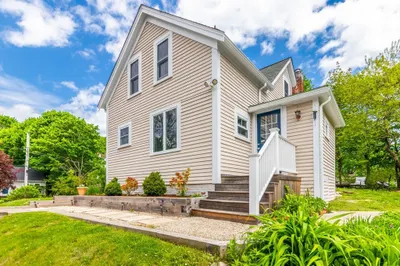 38 Davis St 1