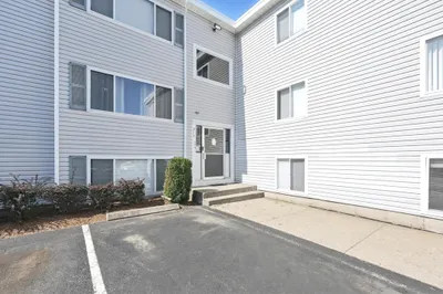 219 Glasgow St #2 1