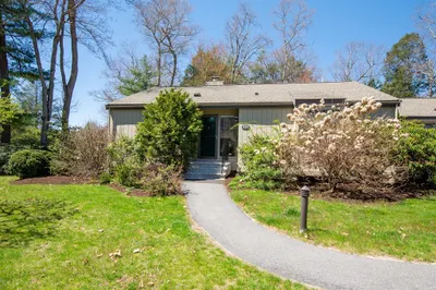 311 Hemlock Cir #311 1