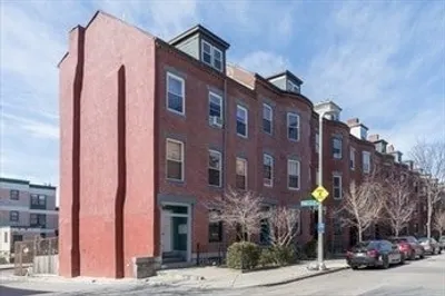 200 Northhampton St #3