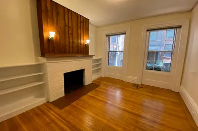41 S Russell St #1
