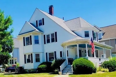 1021 South St 1