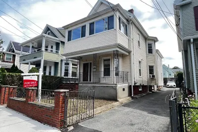 75 School St 1