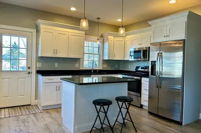 127 Bridge Street #1R 1