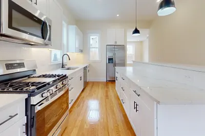 242 Somerville Ave #242 1