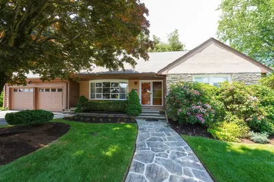 12 Nottingham Dr 1