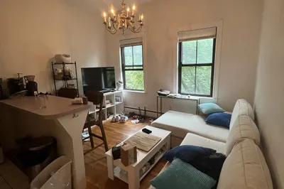 8 Milford St #4 1