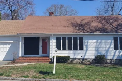 34 Buswell Ave 1