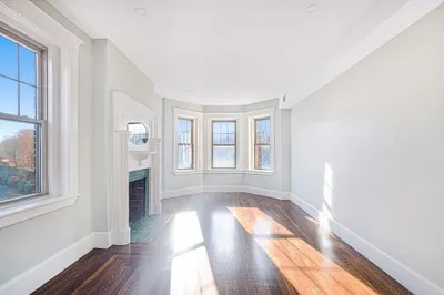 16 Seaver St #4